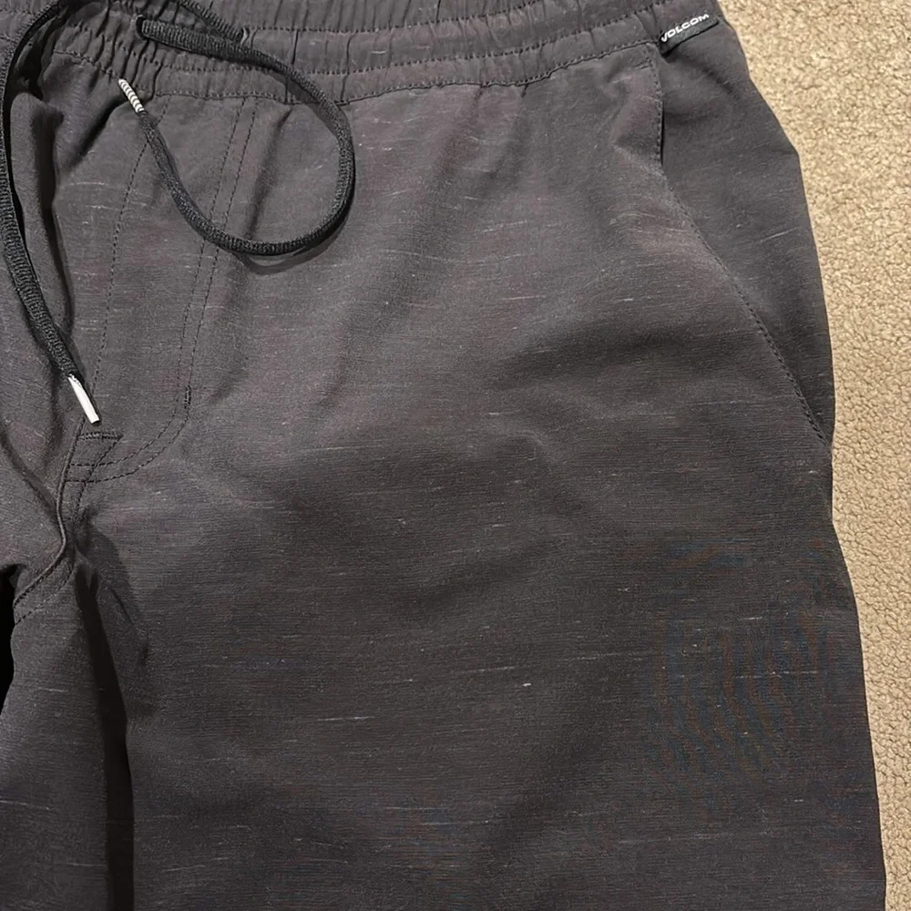 Volcom Board Shorts Trunks Sz xl Pocket Stretch